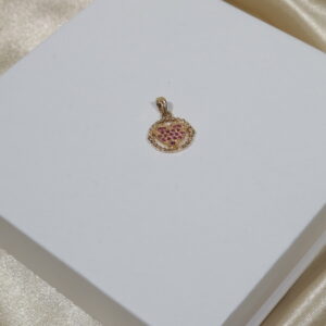 Dije corazón en aro 1.8gr/1.8cm/circones fucsia/ oro amarillo.