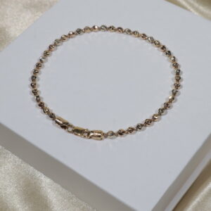 PULSO MILITAR 6.5GR/19CM/3MM/BOLAS DIAMANTAS TRES ORO.