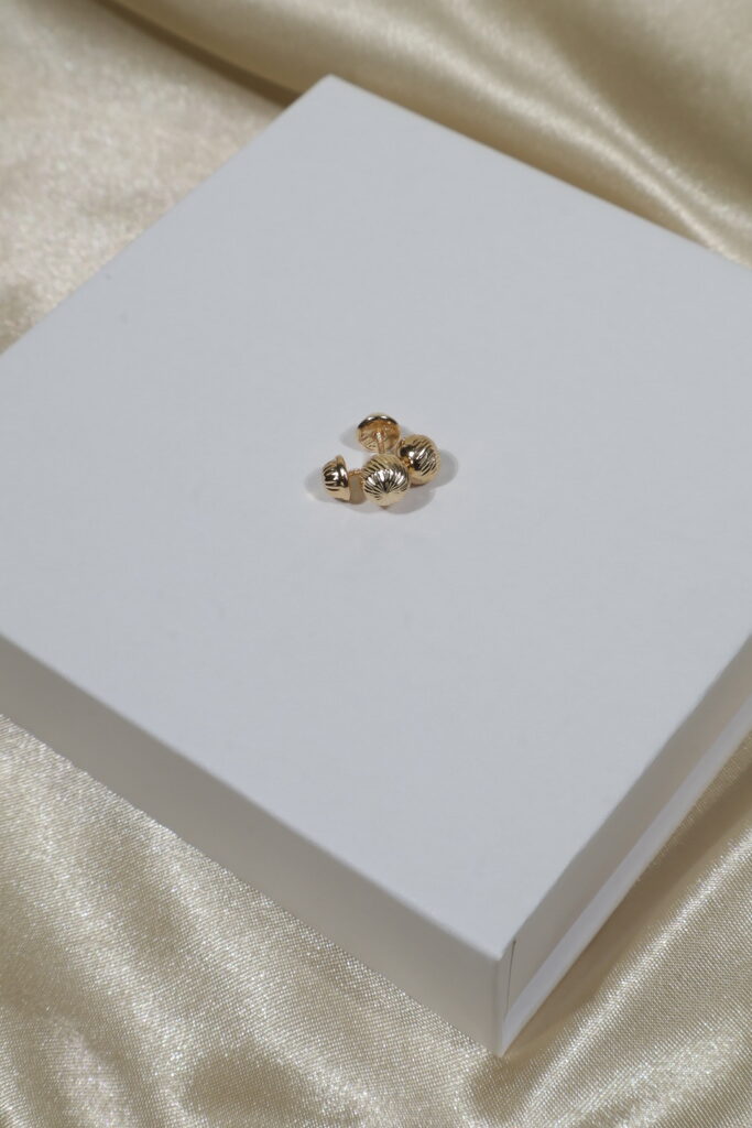 Topos Bola 0.6gr / 5mm Diamantada Oro Amarillo 18K.